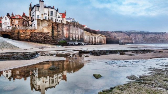 Robin hoods bay england